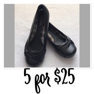 🚨CLOSET CLOSING🚨 Brown Dress Shoes with Small Wedge Heel